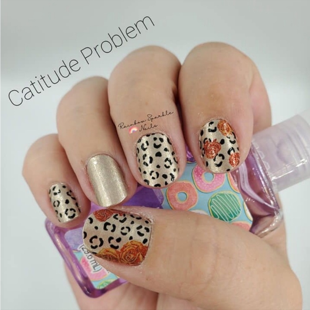 *Retired* Color Street: Catitude Problem | Gold Leopard Print Rosettes Red
